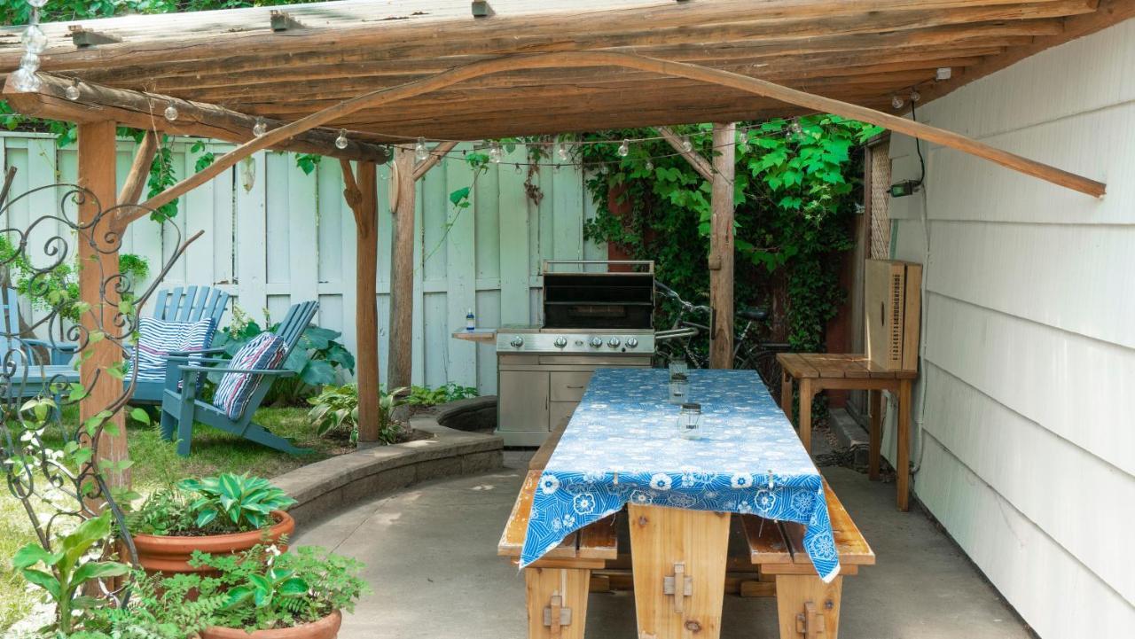 The Village Motel Нарамата Екстер'єр фото